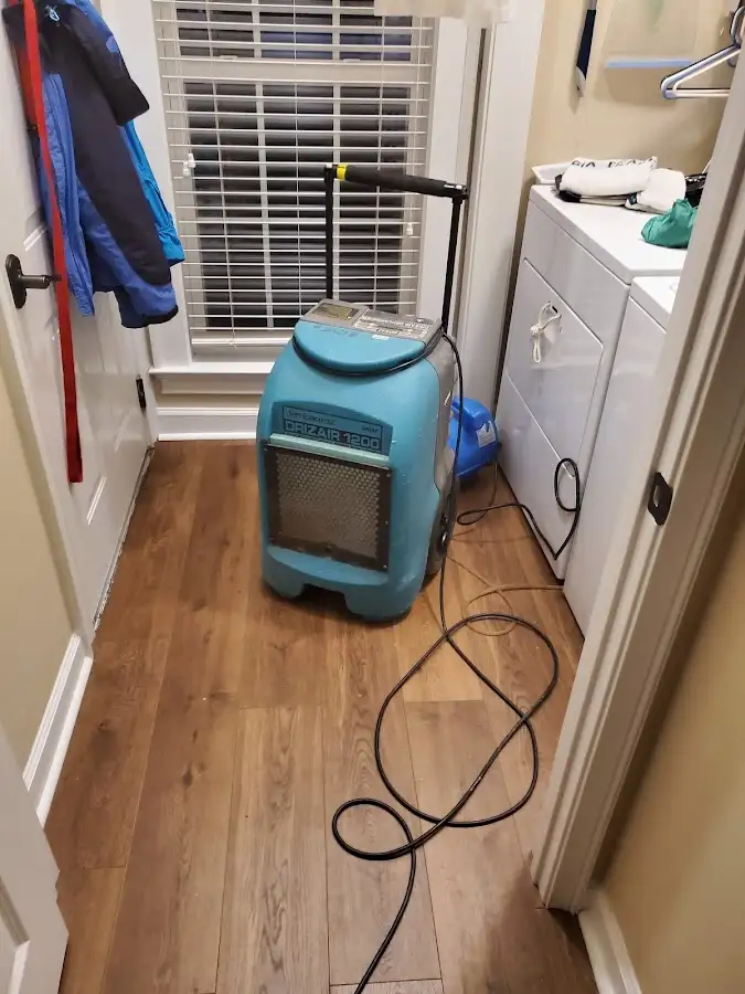 Commercial dehumidifier deployed for Crawl Space Restoration in Joliet